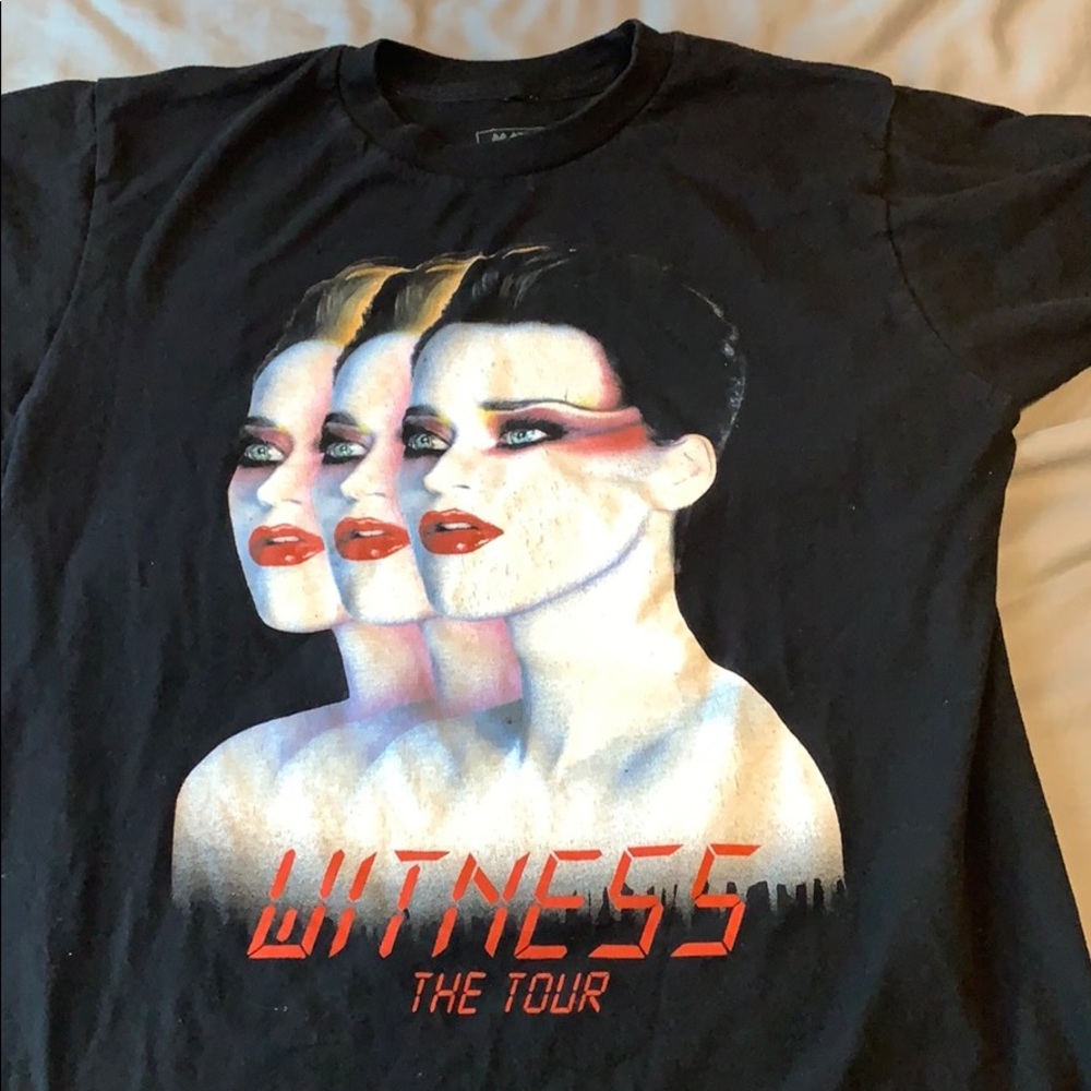Katy Perry Witness The tour T-Shirt Men’s Medium